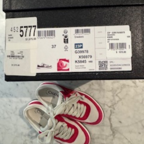 Chanel 23P Fuchsia  Suede White CC Logo Flat Lace Up Runner Trainer Sneaker 37 - Picture 8 of 14
